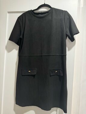 Zara Black Short Sleeve Shift Dress with Pocket Flap Details